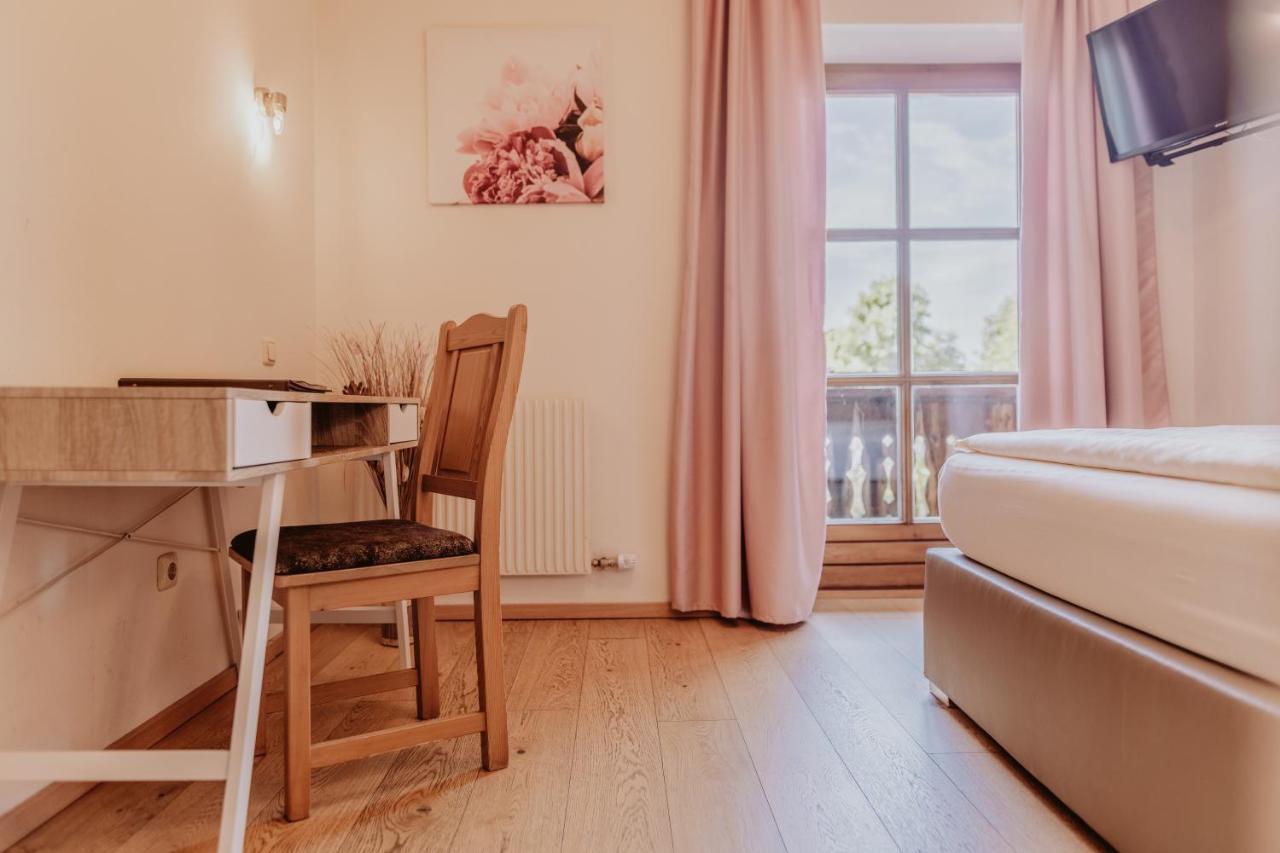 Landhotel Gschirnwirt Eugendorf Dış mekan fotoğraf
