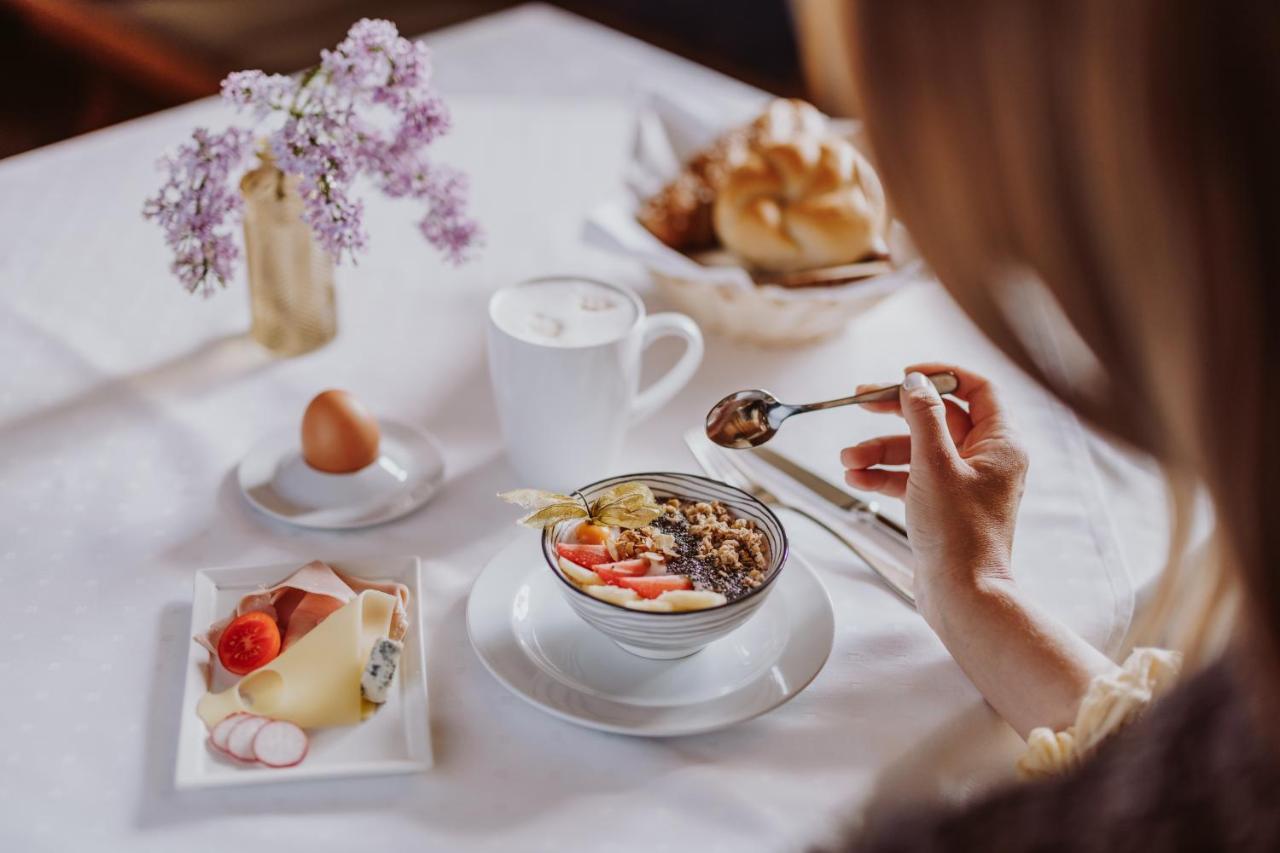 Landhotel Gschirnwirt Eugendorf Dış mekan fotoğraf