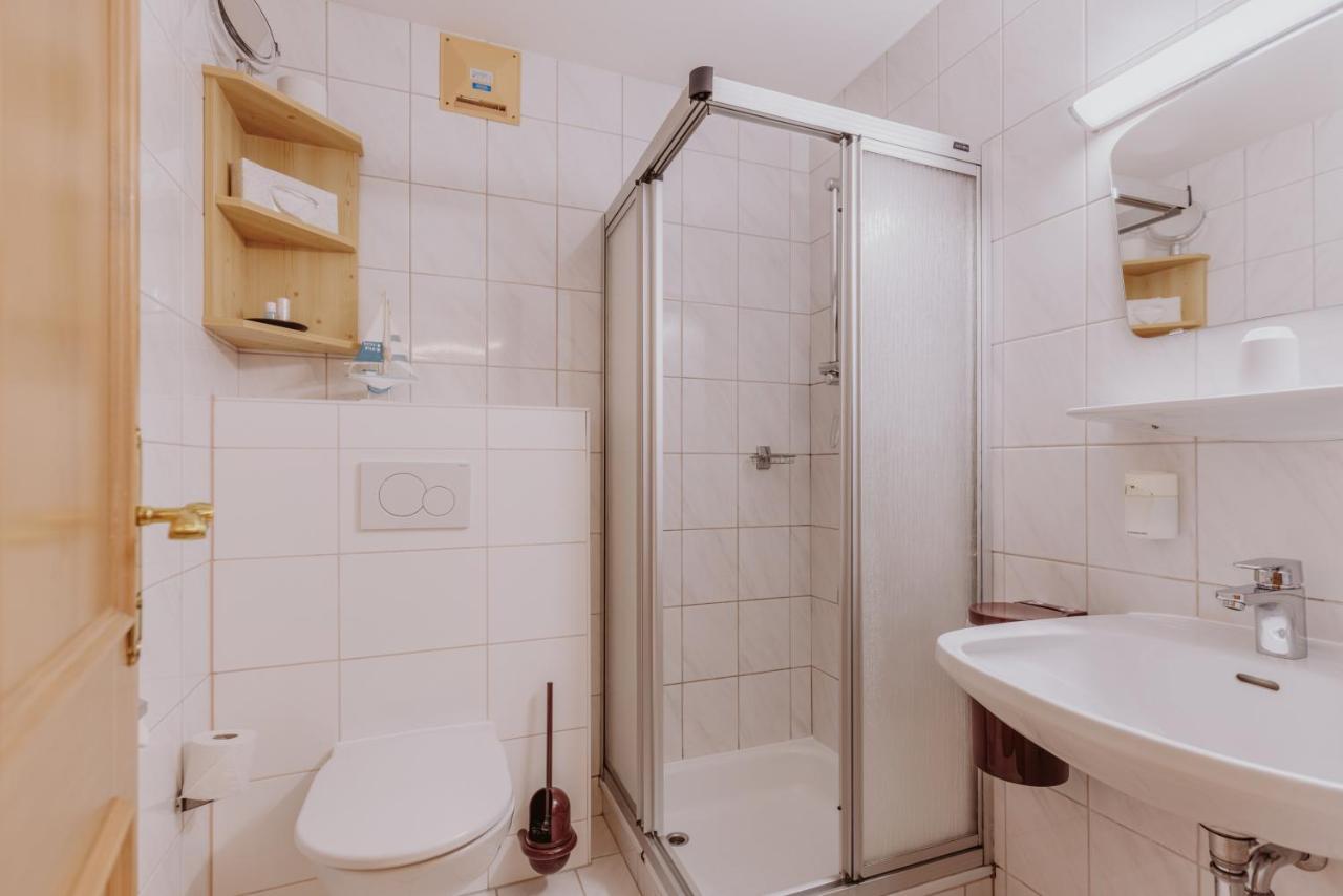Landhotel Gschirnwirt Eugendorf Dış mekan fotoğraf